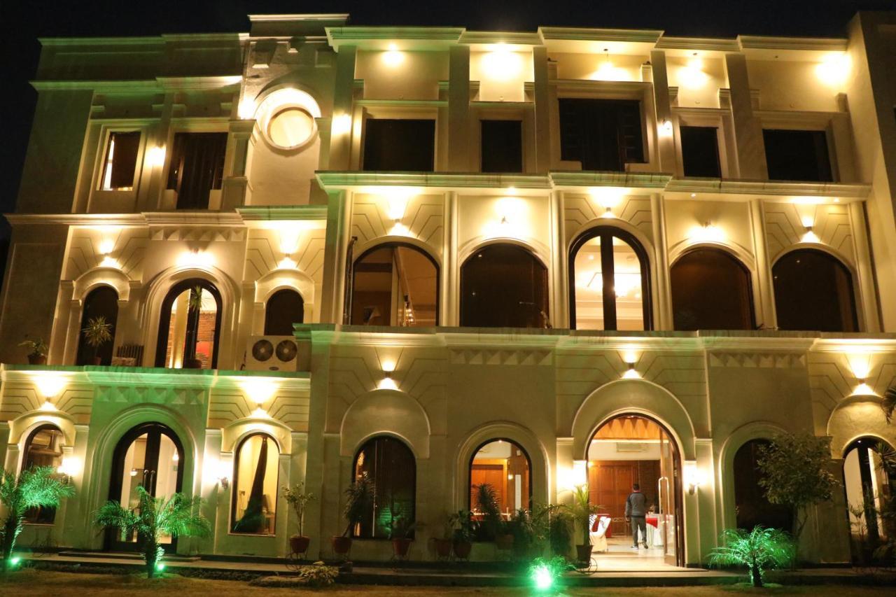 Hotel Pushap Palace Patiāla المظهر الخارجي الصورة